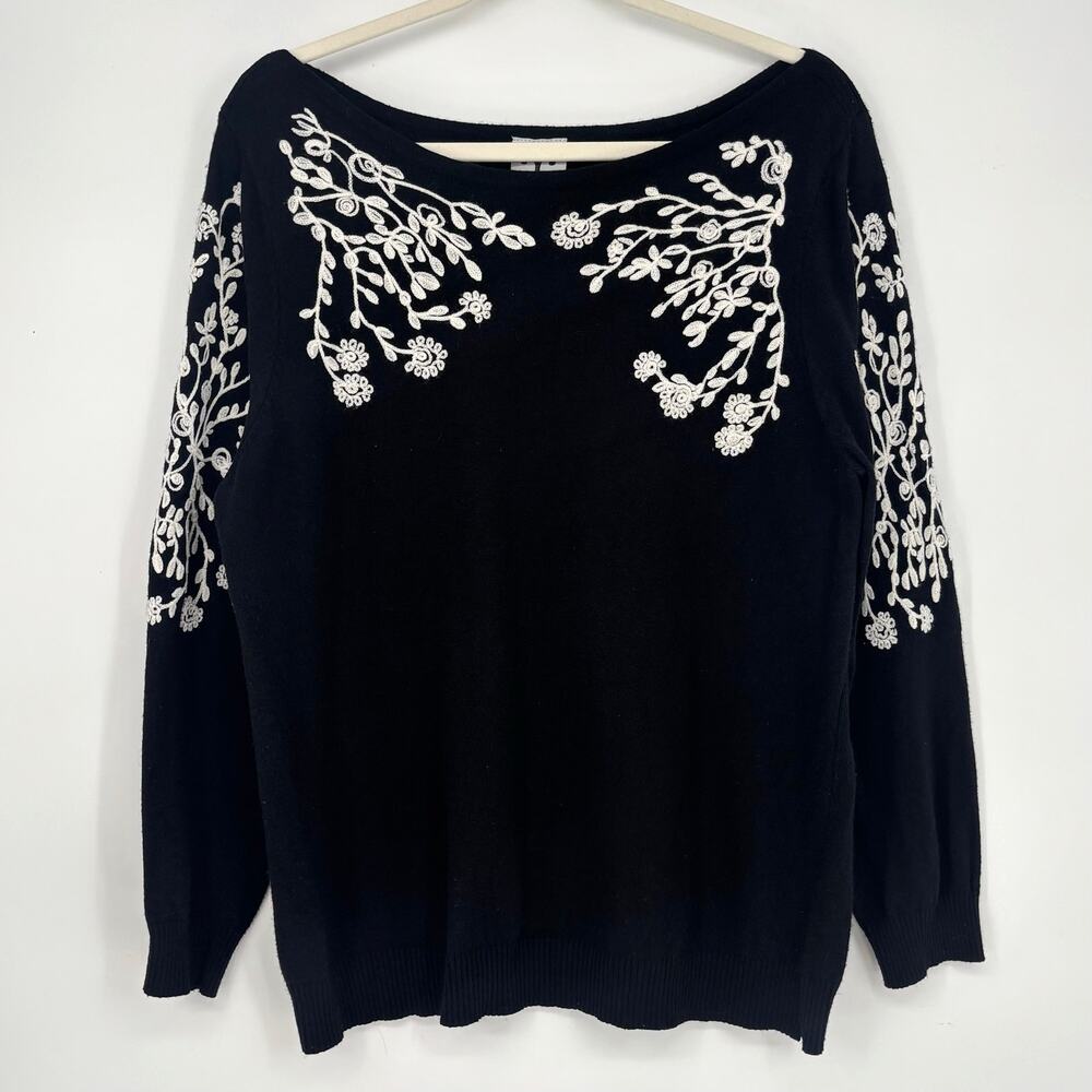 Rain & Rose Wide Neck Black and White Embroidered Sweater Size XL